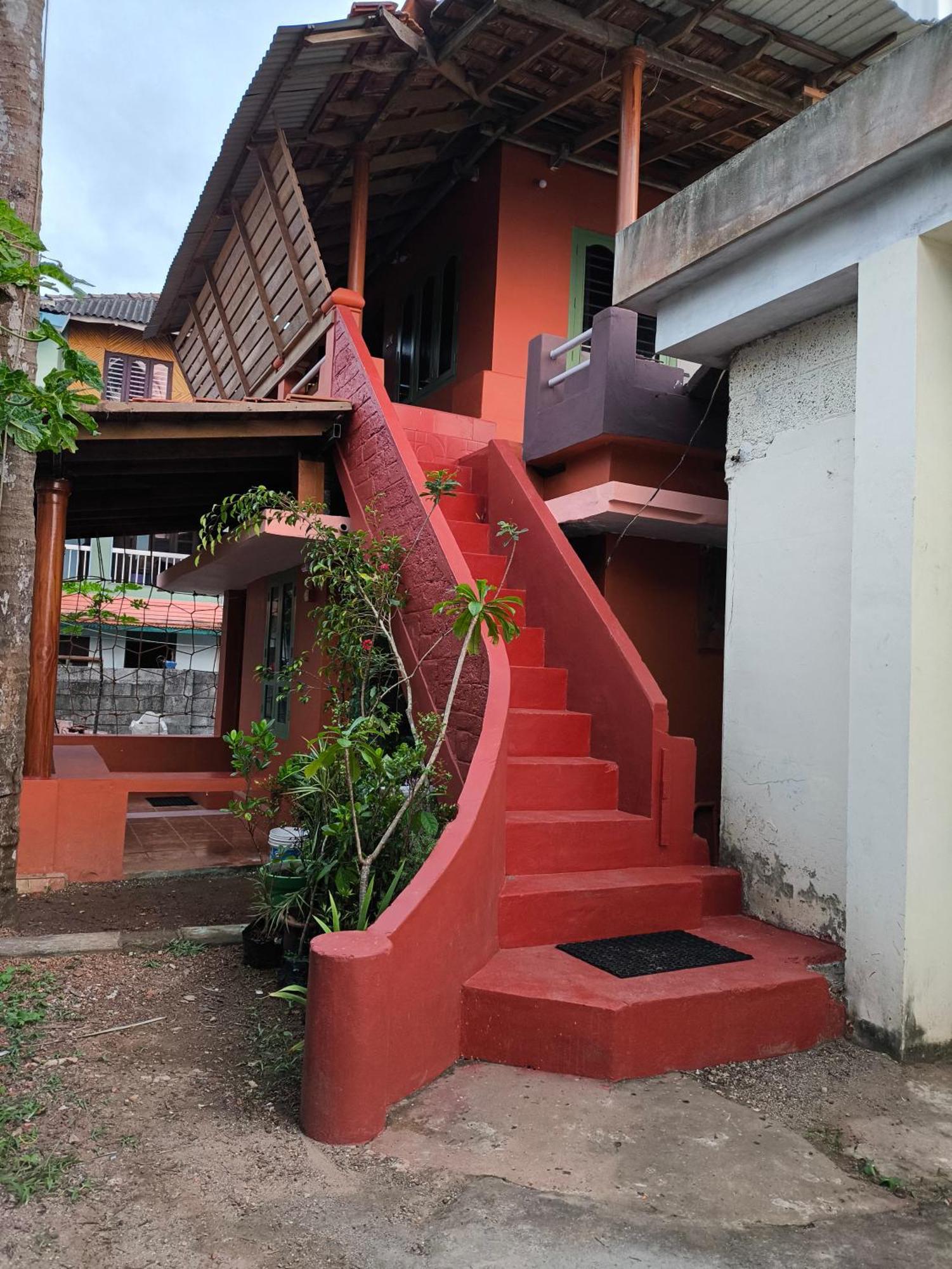 Hotel Tiny Temple Varkala Esterno foto