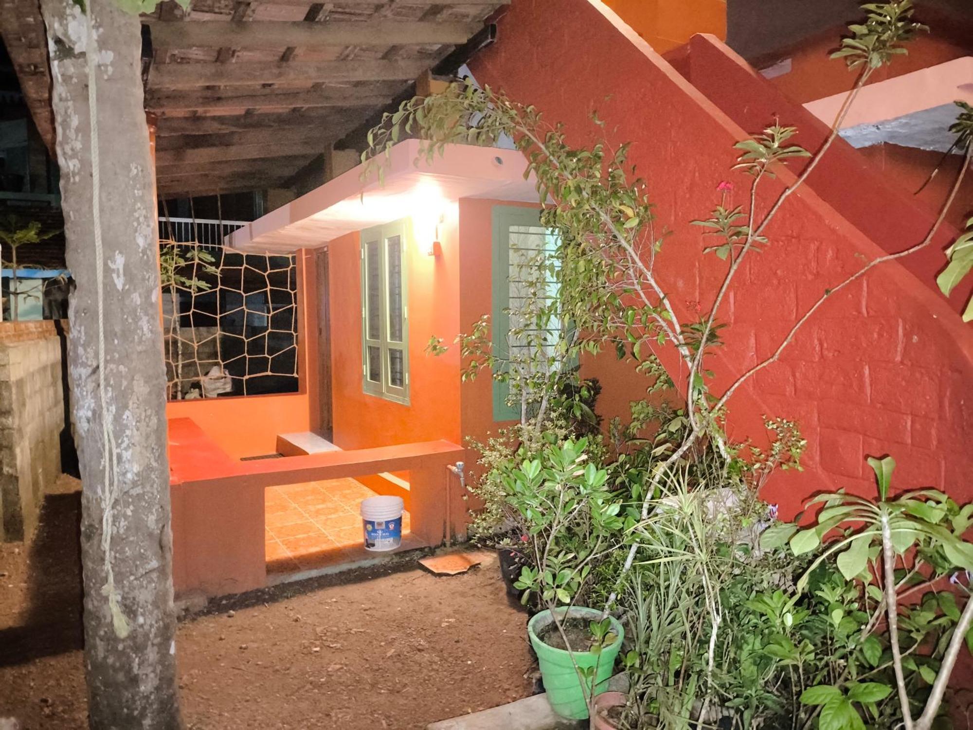 Hotel Tiny Temple Varkala Esterno foto
